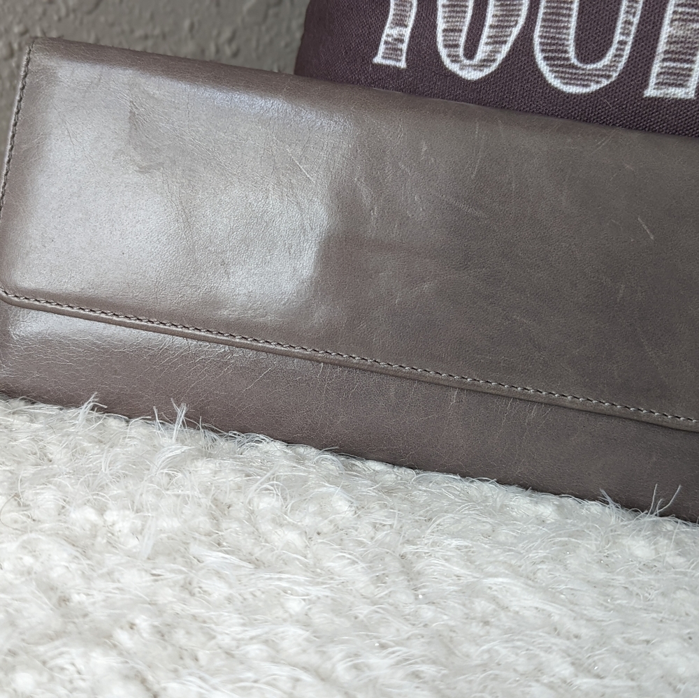 HOBO Sadie Trifold Leather Wallet - Granite